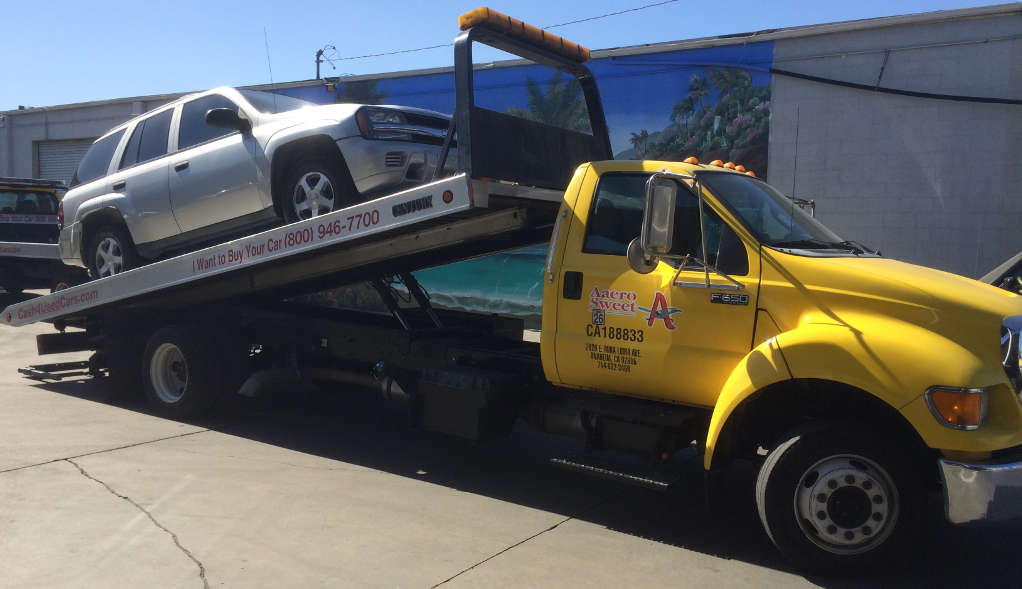 Cash For Cars San Diego premium Flatbed Tow Truck